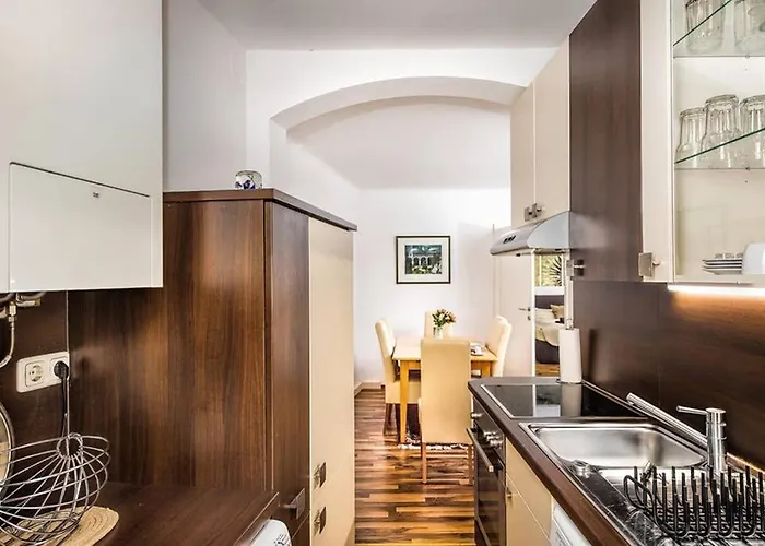 Cosy Near Stephansplatz Апартаменты *